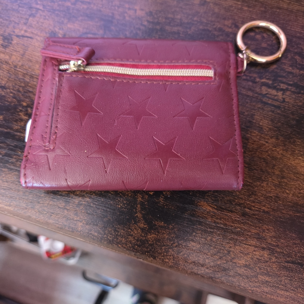 Wonder Woman Burgundy Star Leatherette Card Wallet with Gold Emblem - Picture 2 of 2